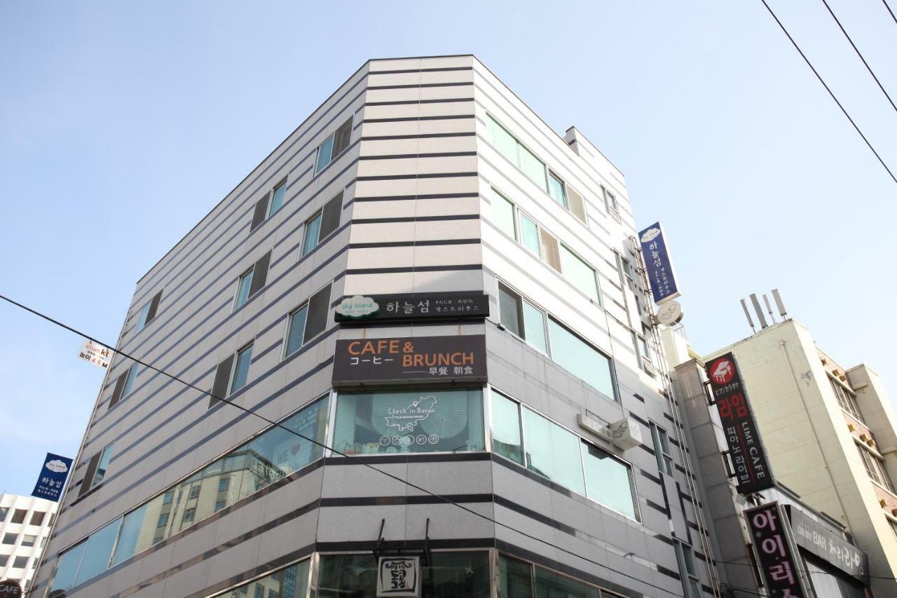 Sky Island Guesthouse Busan Exteriör bild